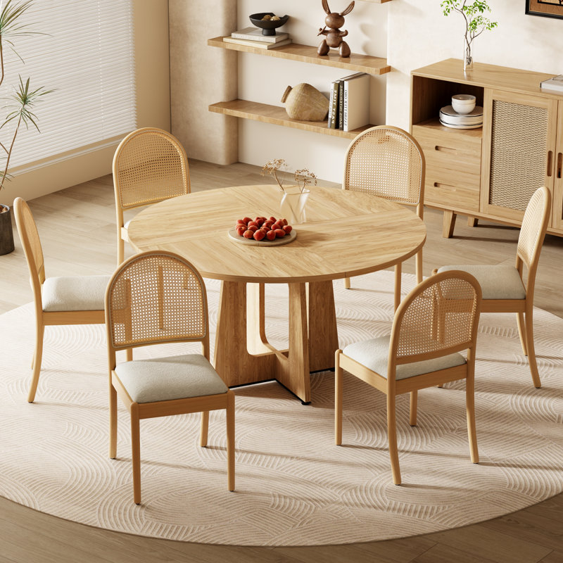 Ensemble de table de salle à manger en bois avec chaises rembourrées en rotin de 47,24 po Sheniece, 7 Pieces: Table, 6 Chairs