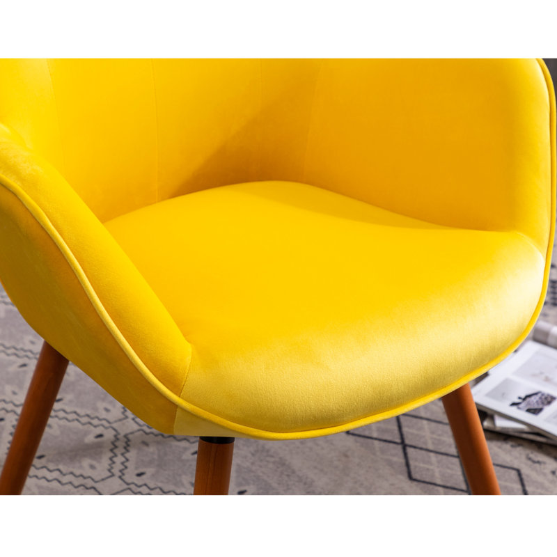 Chaise en velours soyeux Inniss