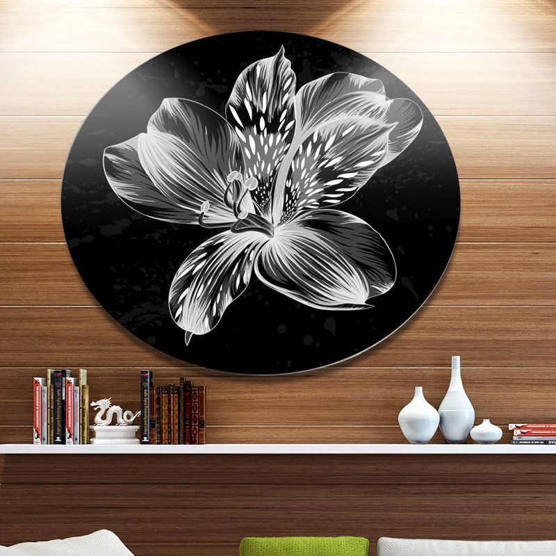 «Beautiful Monochrome Alstroemeria Flower», impression sur métal, H 23 po x l 23 po