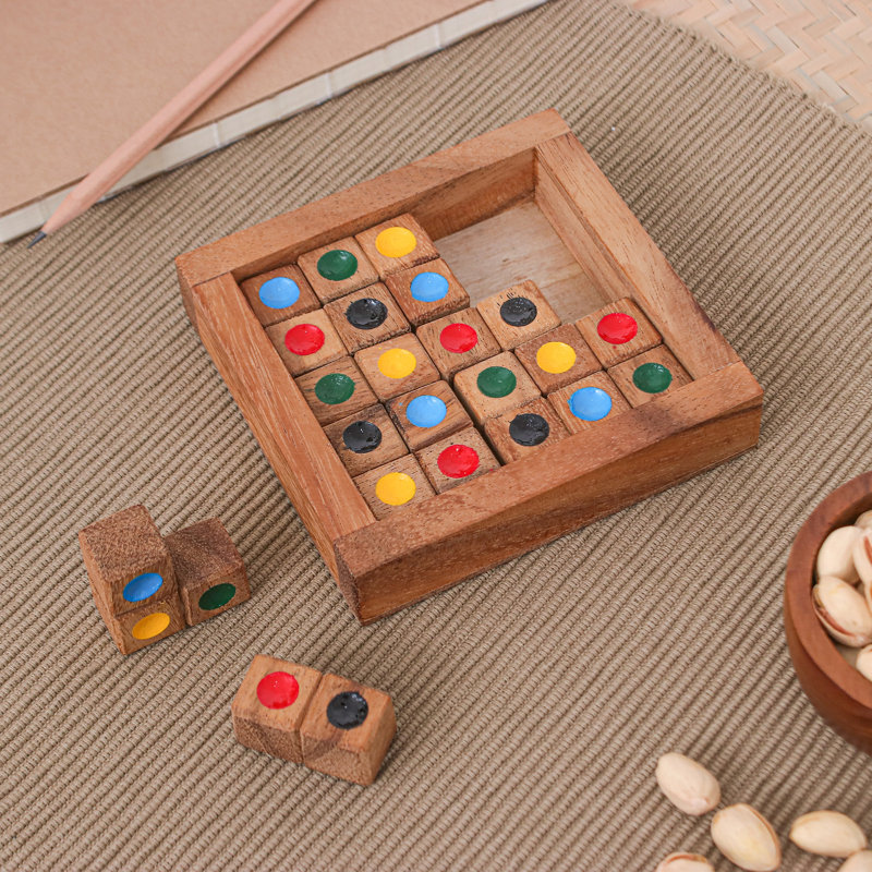 Ensemble de jeu Jaramiah fait à la main 4,6 po