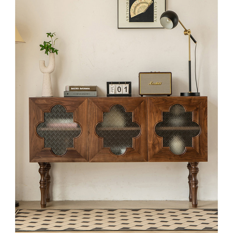 Buffet en noyer et verre American Country Style, H 34,6 po x l 55,1 po x P 15,7 po