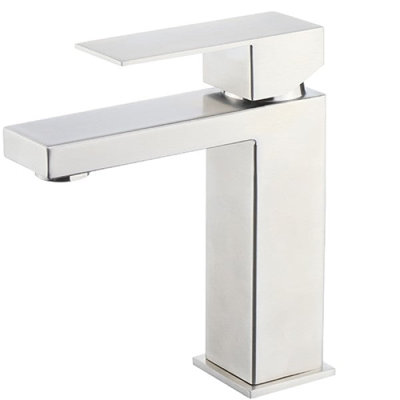 Trova Single Hole Bathroom Faucet with Drain Assembly