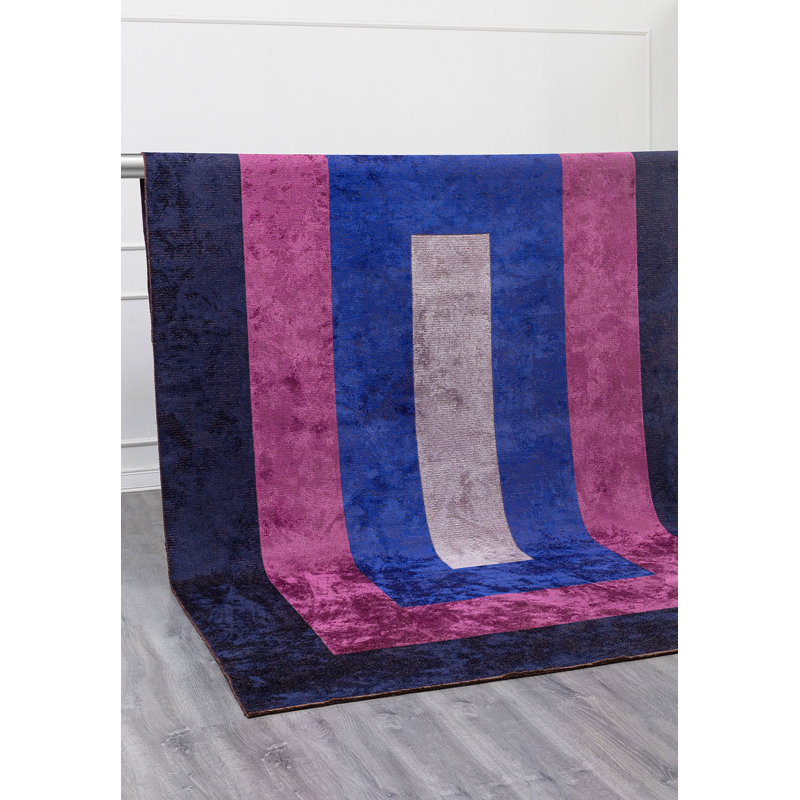 Serife Geometric Hand Loom Indoor / Outdoor Area Rug, Rectangle 5'3" x 7'6"