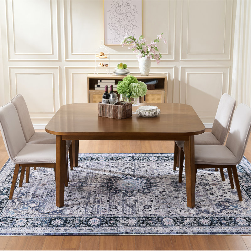 Navelina Oriental Vintage Seal Indoor Rug