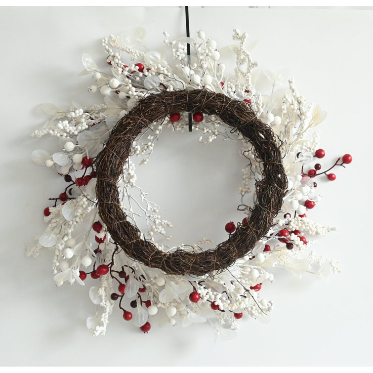 Twig Wreath 24 - Santa's Wholesale Supplies