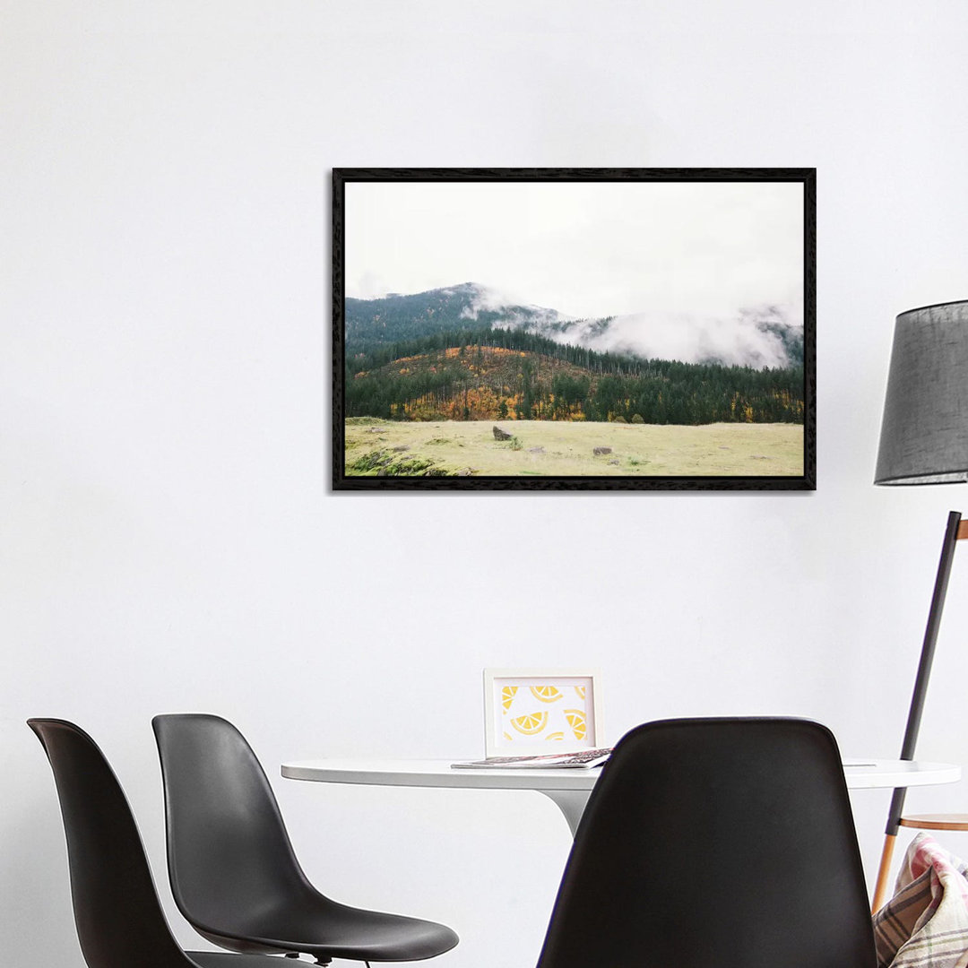 Berge, Portland, Oregon von Lovelylittlehomeco - Gallery-Wrapped Canvas Giclée on Canvas