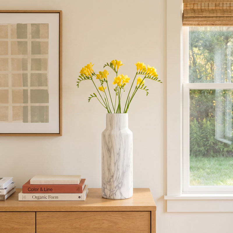 Wintour Round Table Vase