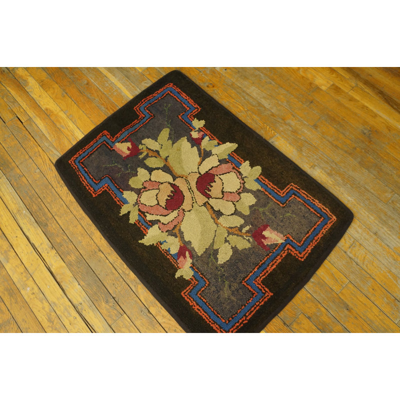 Tapis crocheté antique à motif floral