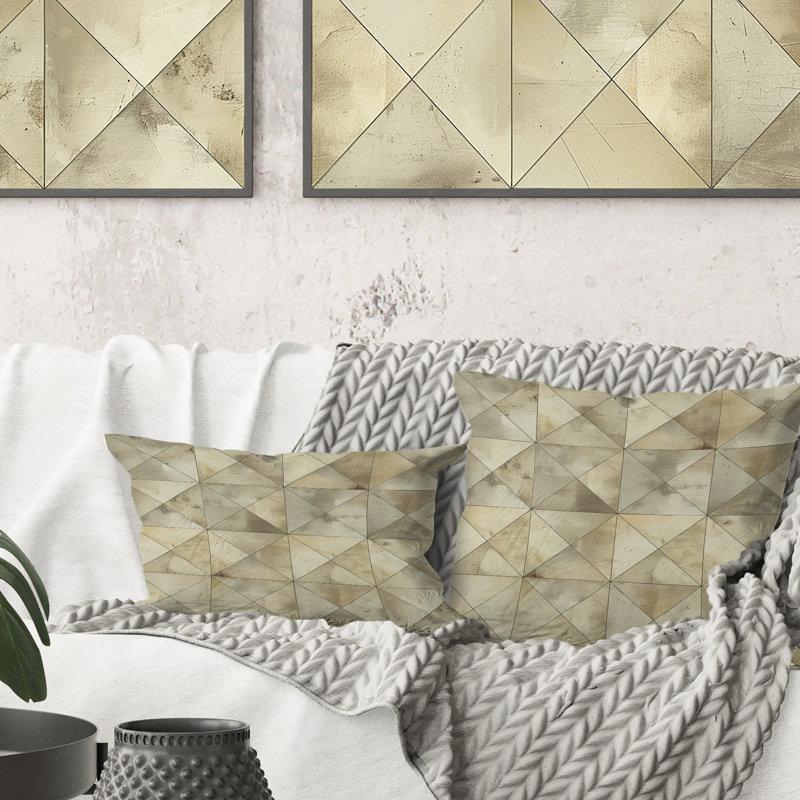 Coussin Beige Modern Triangle III - Modern, H 16 po x l 16 po