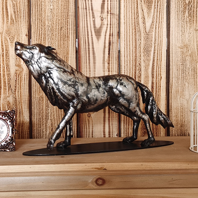 Metal Wolf Statue