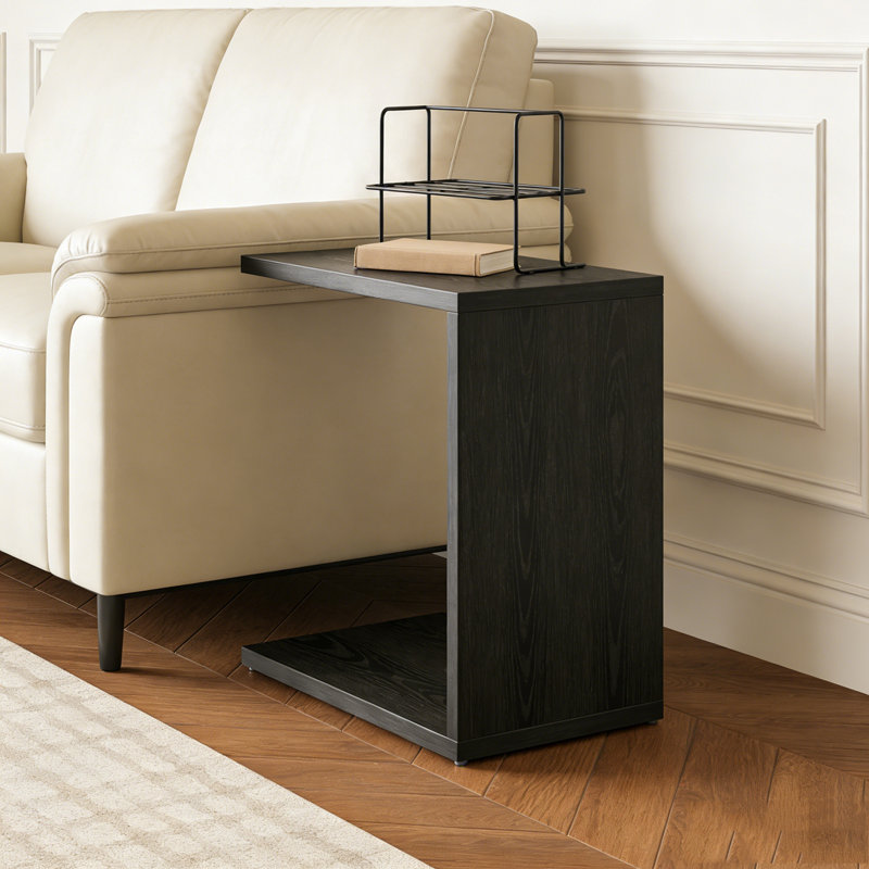 Table d'appoint en forme de C