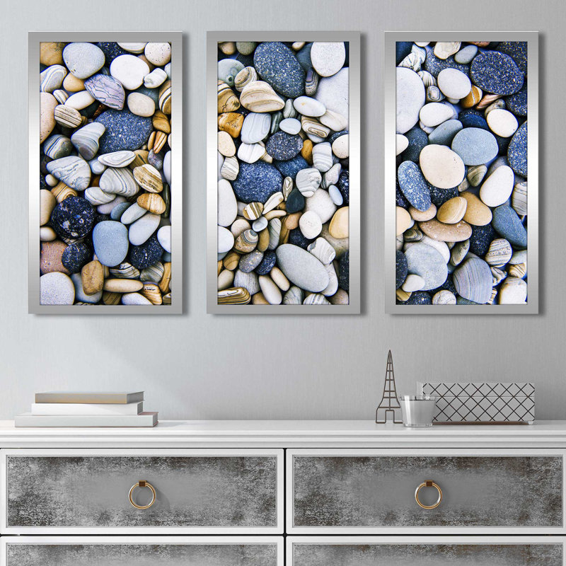 "Water Stones 19", impression sur acrylique 3 pièces, H 33,5 po x l 52,5 po x P 1 po