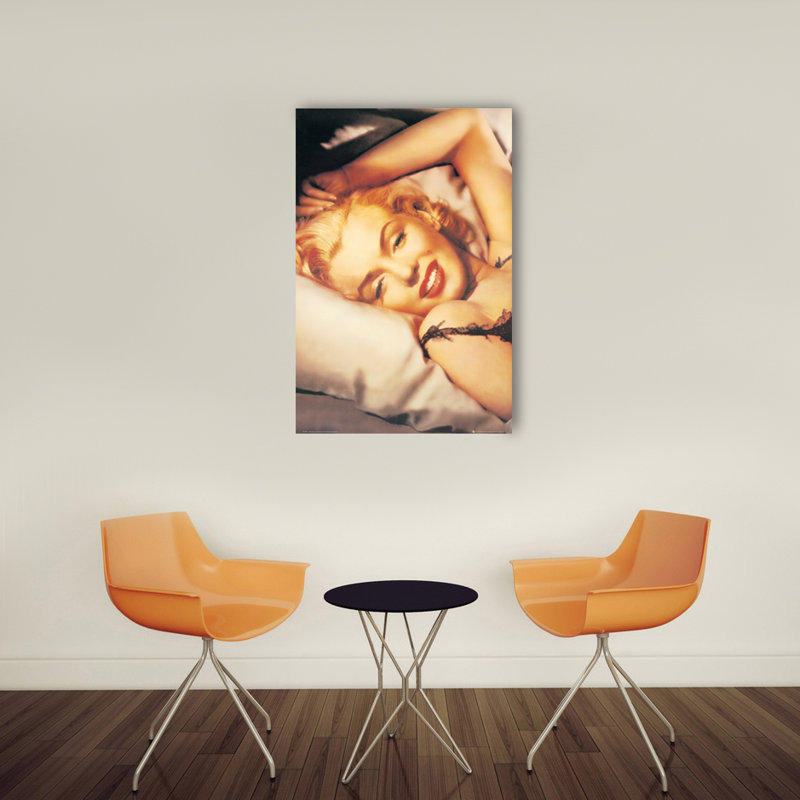 No Frame Memorabilia on Wood