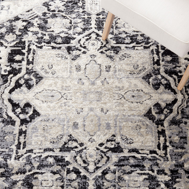 Alberte Performance Oriental Rug, Square 6'7"