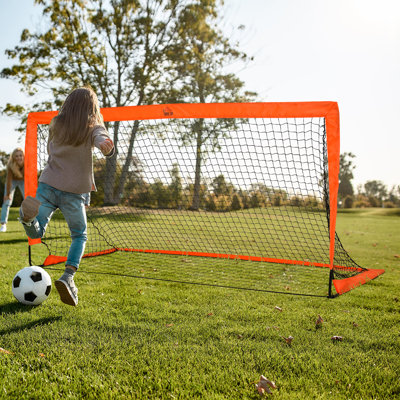 HOMCOM Steel Soccer with Carrying Case