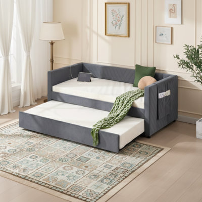 Twin Size Upholstered Daybed With Trundle, USB Port, Side Pockets, And Modern V-Grained Backrest Design, No Box Spring Needed, For Bedroom And Guest Room