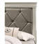 Élégant grand lit à panneau avec tête de lit tapissier beige, texture crocodile et boutons Tête de lit tapissier élégante-1373721547