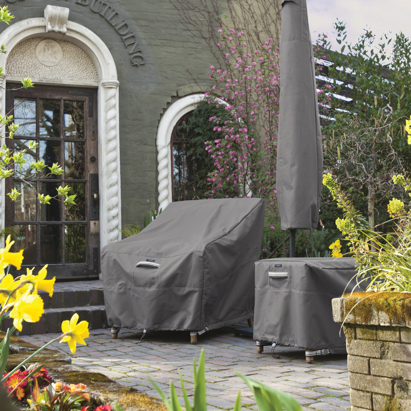 Jaylon Outdoor Patio Chair Cover, 34" H x 25.5" W x 32.5" D