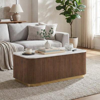 Table basse rectangulaire en marbre avec base dorée Kirtin