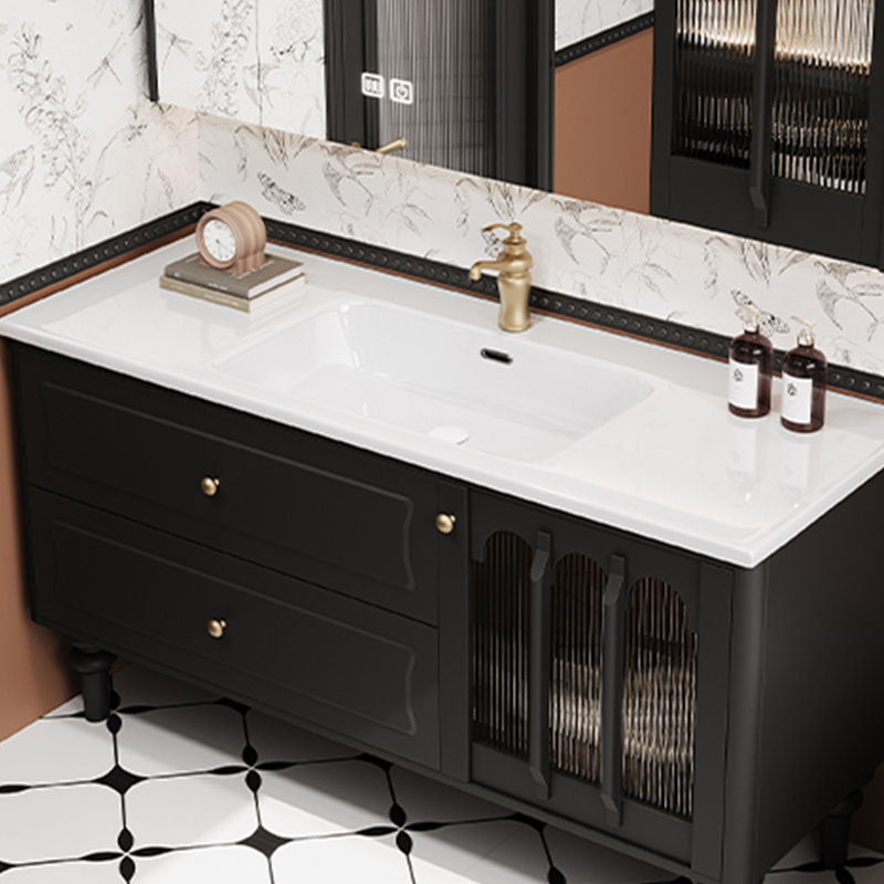 American retro-style bathroom cabinet., 32.28" H x 59.45" W x 19.69" D
