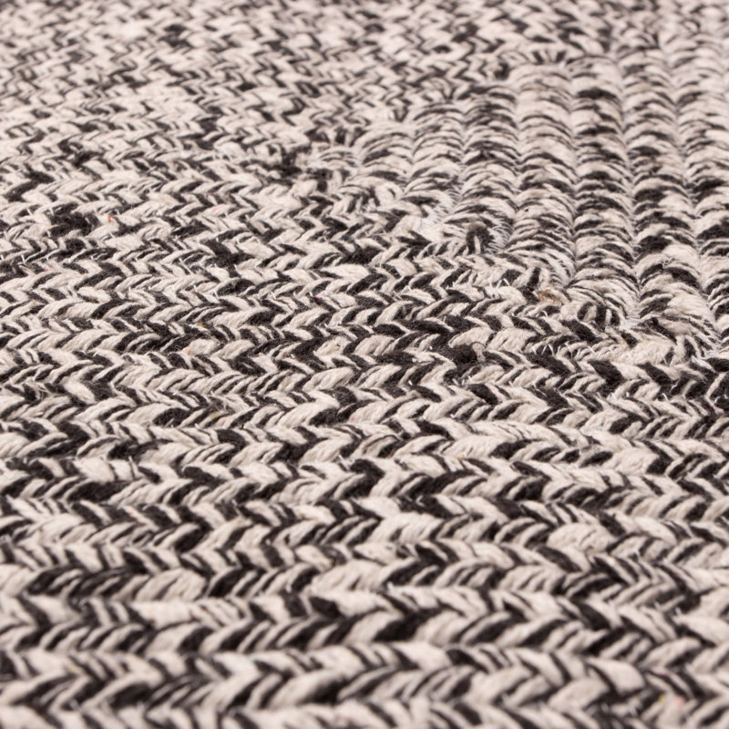Tapis noir et blanc tressé Ociuso, Rectangle 5 pi x 7 pi