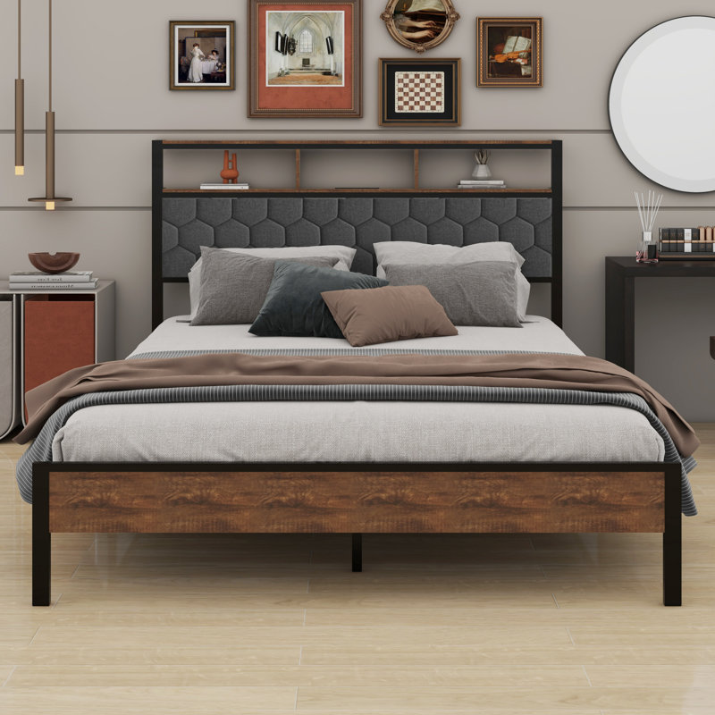 Table de chevet avec lit doux, Grand