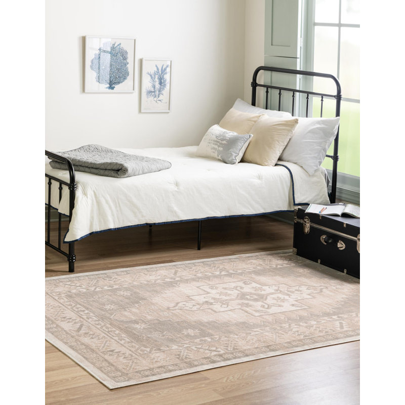 Tapis gris Edvardas, Rectangle 9 pi 10 po x 14 pi 1 po