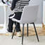 Ensemble confortable de chaises de salle à manger en lin et coton - siège et dossier intégrés en quatre pièces, matériau en lin et coton, conception de coussin incurvé élargi pour plus de confort.-92295567