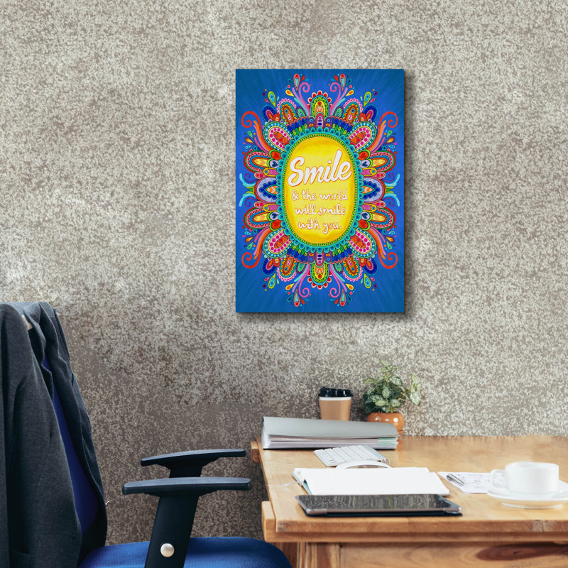«Smile» par Hello Angel, art mural sur toile, H 26 po x l 18 po x P 0,75 po