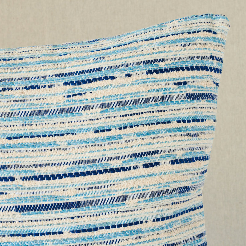 Tomori Indoor/Outdoor Pillow, 20" x 20"