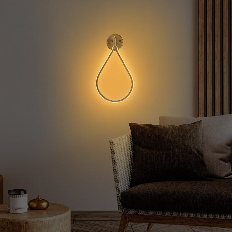 Modern Gold Wall Lamp, SMD LED, 9.1 x 15.4 x 5.1 inches | Metal Body with 4.0-inch Base Plate | IP20 Rated, 11W 3000K, Stylish and Glamorous Design for Living Room, Bedroom, and Hallway Décor