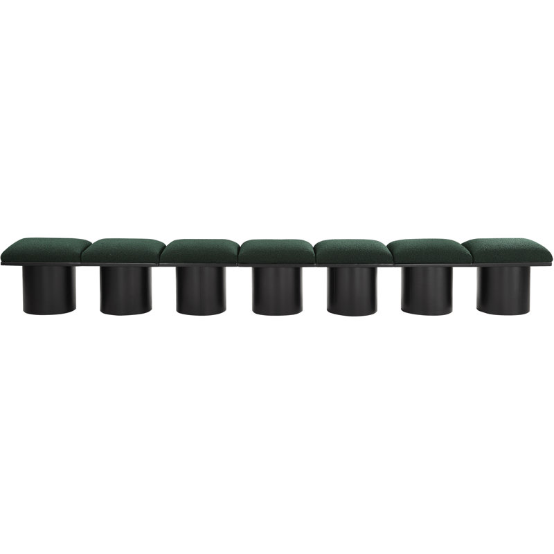 Banc rembourré Horatia, Tissu bouclé vert, H 17,5 po x l 126 po x P 15,5 po, Noir, noir, noir, noir