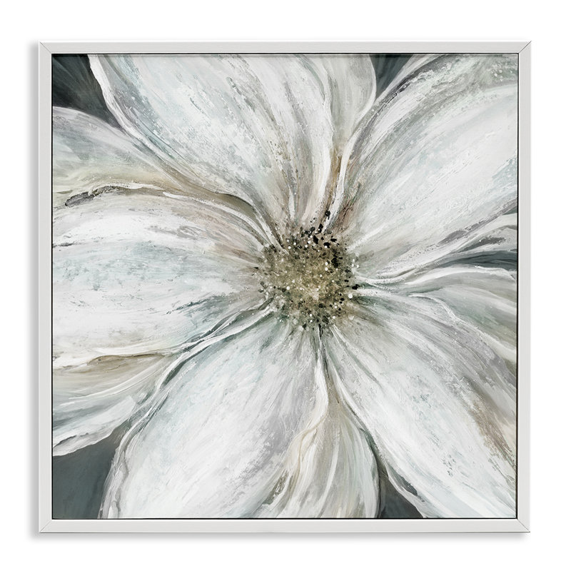 Gros plan sur une fleur blanche sereine, estampe numérique, design par Carol Robinson, Encadrement giclée blanc côtier