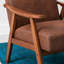 Chaise d'appoint Mid-Century moderne avec structure en bois massif et support rembourré-191881893