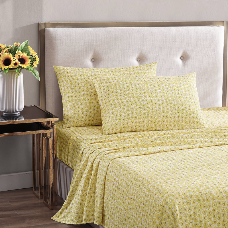 Betsey Johnson Printed Novelty Sheet Sets, Twin Sheet Set with 1 Standard Pillowcase, Sunflower Field Yellow