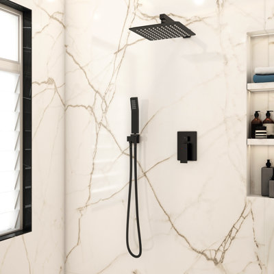 Système de robinets de douche avec valve brute
