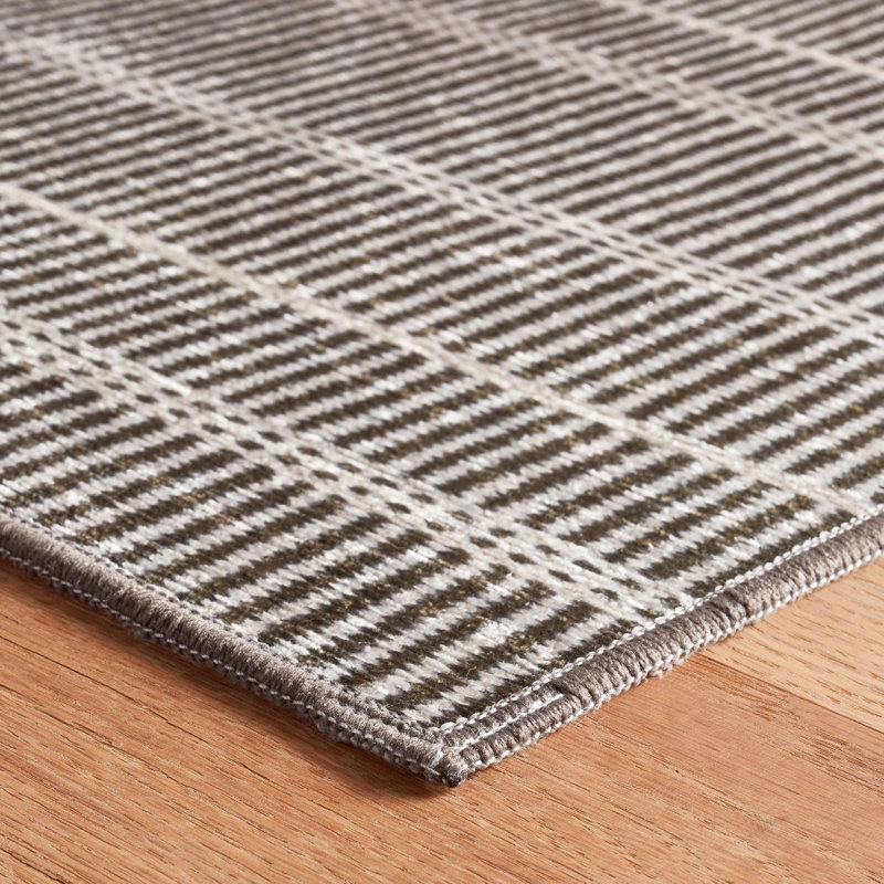 Samson Machine Washable Rug, Rectangle 4' x 6', Oak