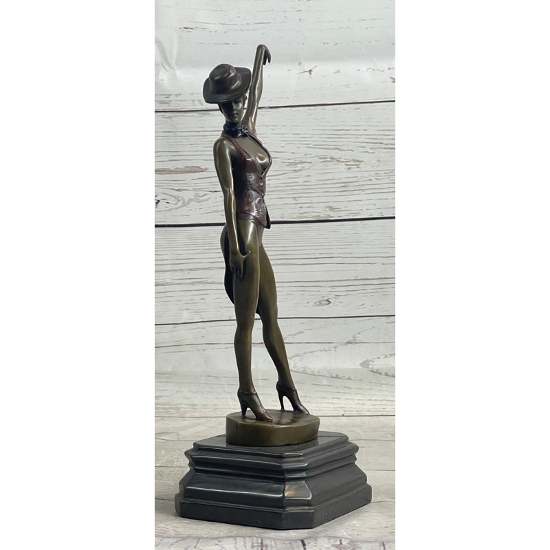 Figurines et sculptures dumaniennes