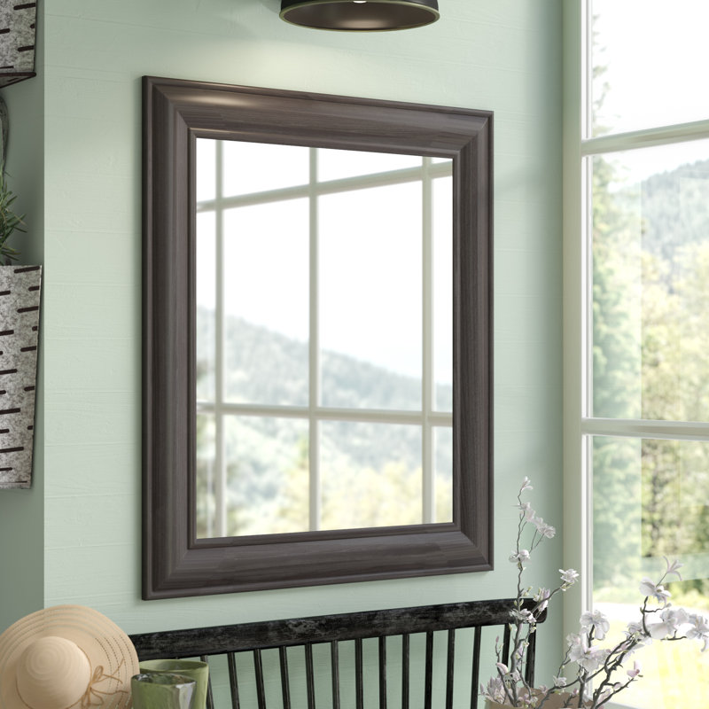 Miroir mural traditionnel, H 25,5 po x l 21,5 po