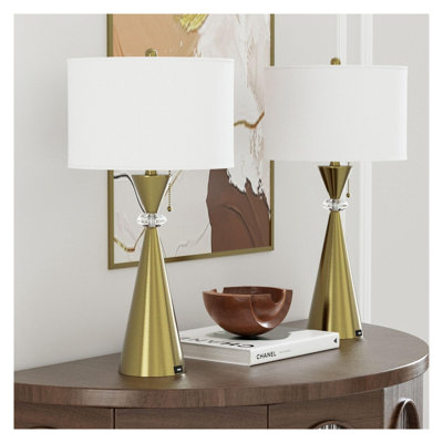Ensemble de 2 lampes de table modernes de 71 cm (28 po) avec ports de chargement USB, base en métal doré brossé et cristal en forme de sablier, abat-jour cylindrique blanc pour chambre à coucher, table de chevet ou salon (ampoules non comprises)
