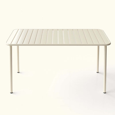 Table de salle à manger d'extérieur Sella, imperméable et renforcée pour la durabilité, parfaite pour les balcons et les cours