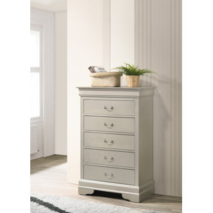 Louis Phillipe 31'' W 5 - Drawer Dresser