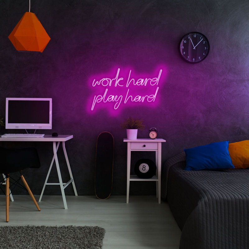 Wall Decor on Resin, Pink