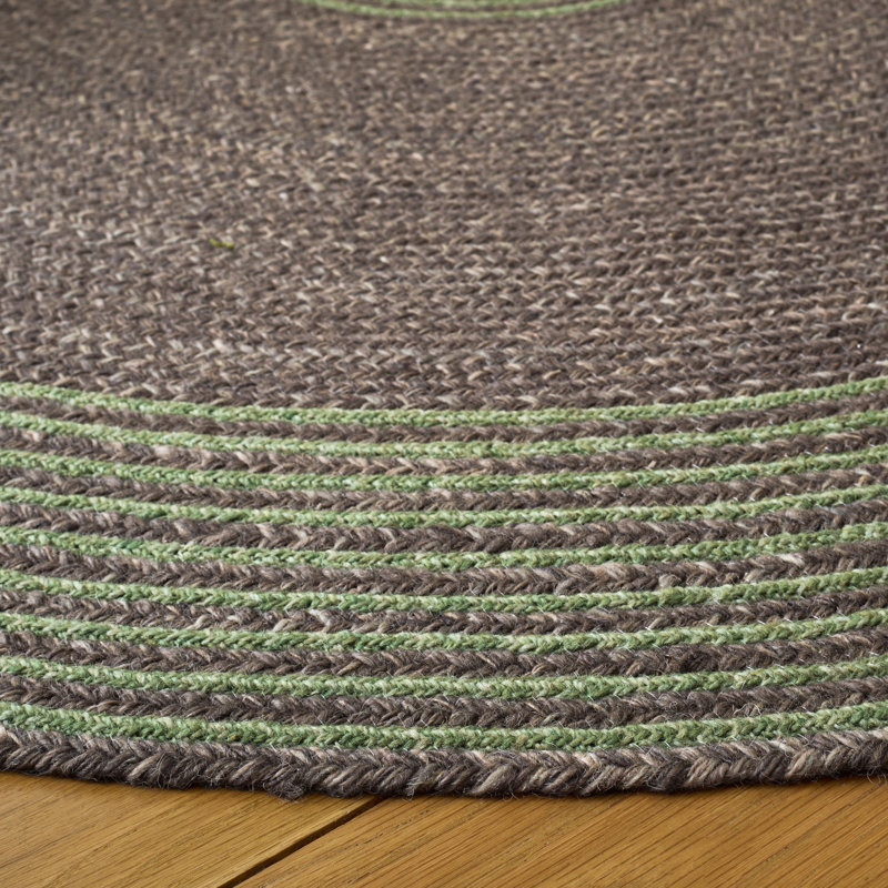 Braided Hand Woven No Pattern Indoor Rug, 4'-0" x 4'-0" Round
