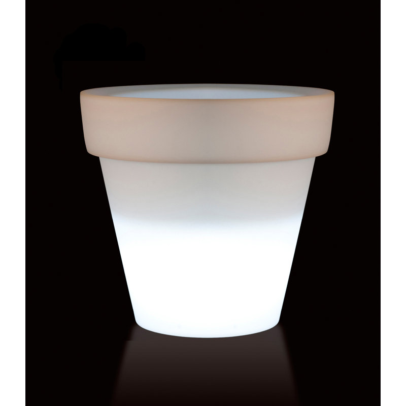 Maceta Resin Pot Planter, 16.75" H x 19.75" W x 19.75" D