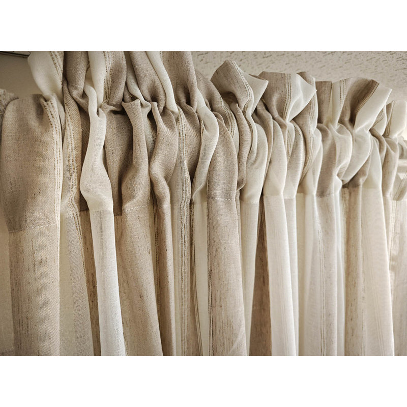 Rideau transparent en polyester Anokh
