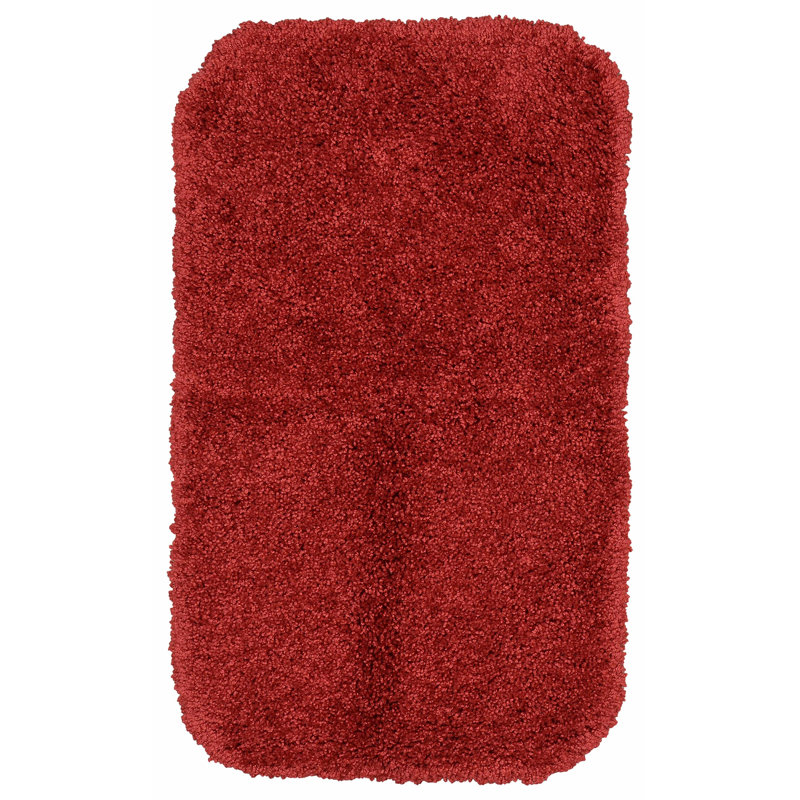 Treye Nylon Bath Rug with Non-Slip Backing, Chili Pepper Red, Rectangle 24" x 40"