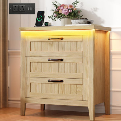 Commode à 3 tiroirs Farmhouse avec station de charge et lumières DEL, commode en bois mince, rangement de chambre à coucher rustique pour placard, dortoir et appartement
