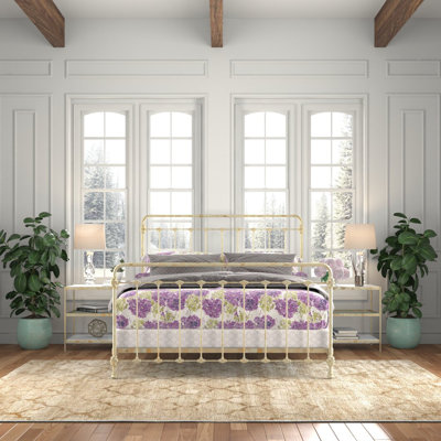 Picket Fence Iron Bed