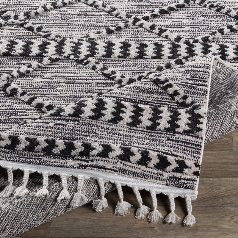 Tapis noir Claremore Southwestern, Rectangle 5 pi 3 po x 7 pi 3 po